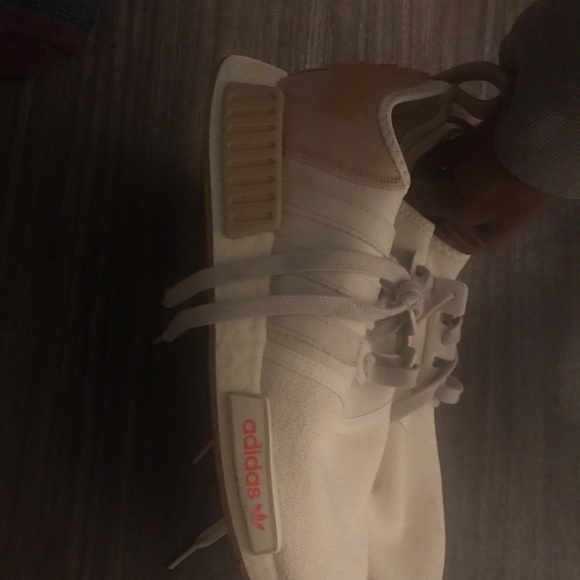 Adidas - Picture 3 of 5